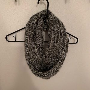 Infinity scarf
